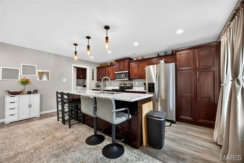 Tiny photo for 1206 W Locust Street, Bowling Green, MO 63334 (MLS # 26014217)