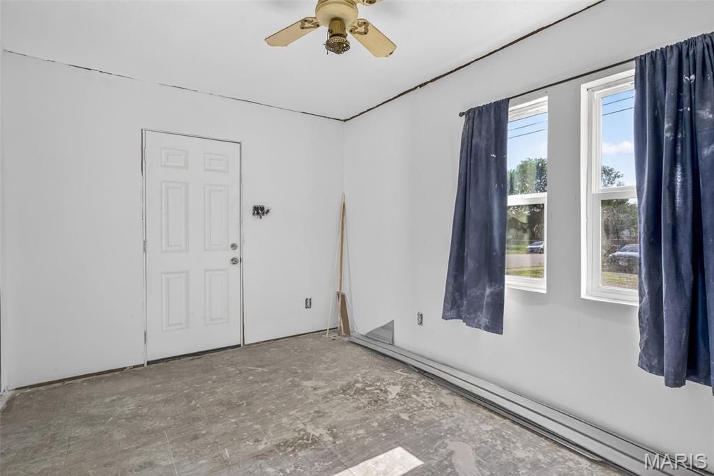 Photo of 213 Amvets Drive, De Soto, MO 63020 (MLS # 26023591)