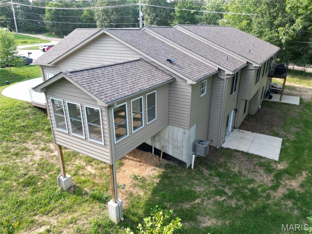 302 Anthony Circle