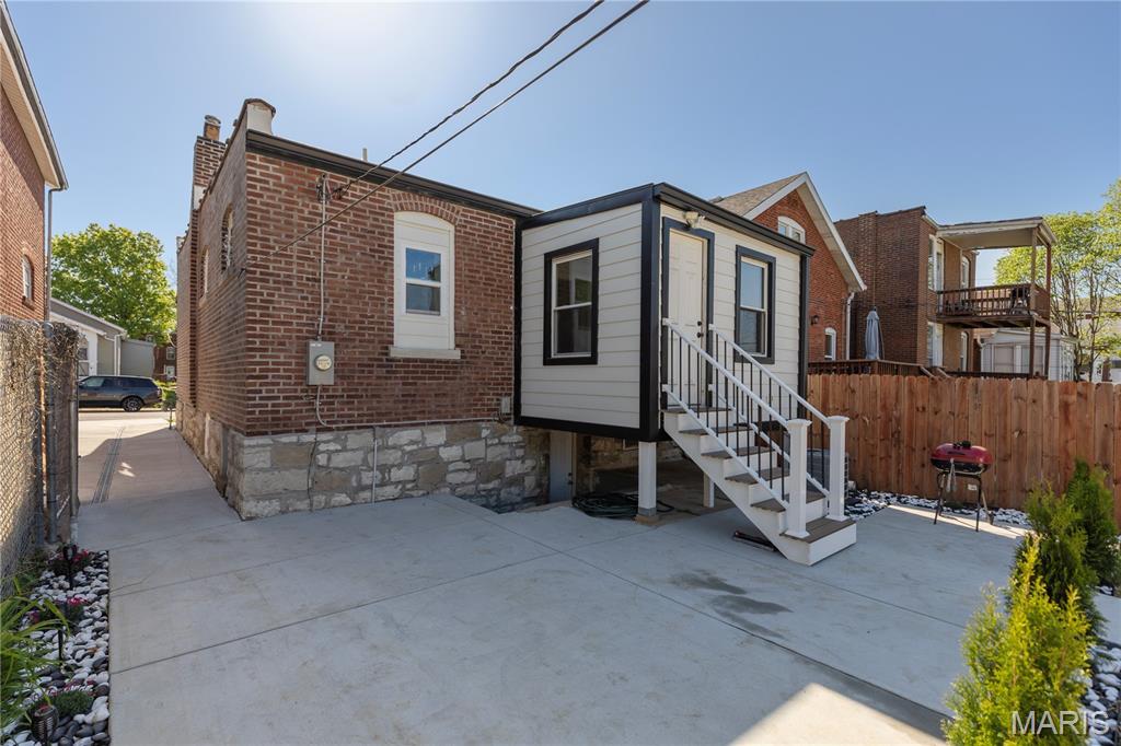 Gravois Bates - Residential