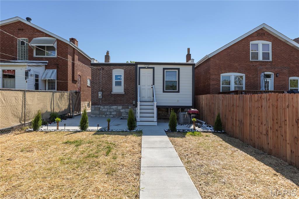 Gravois Bates - Residential