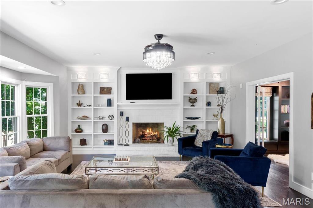 Nicholas - Residential