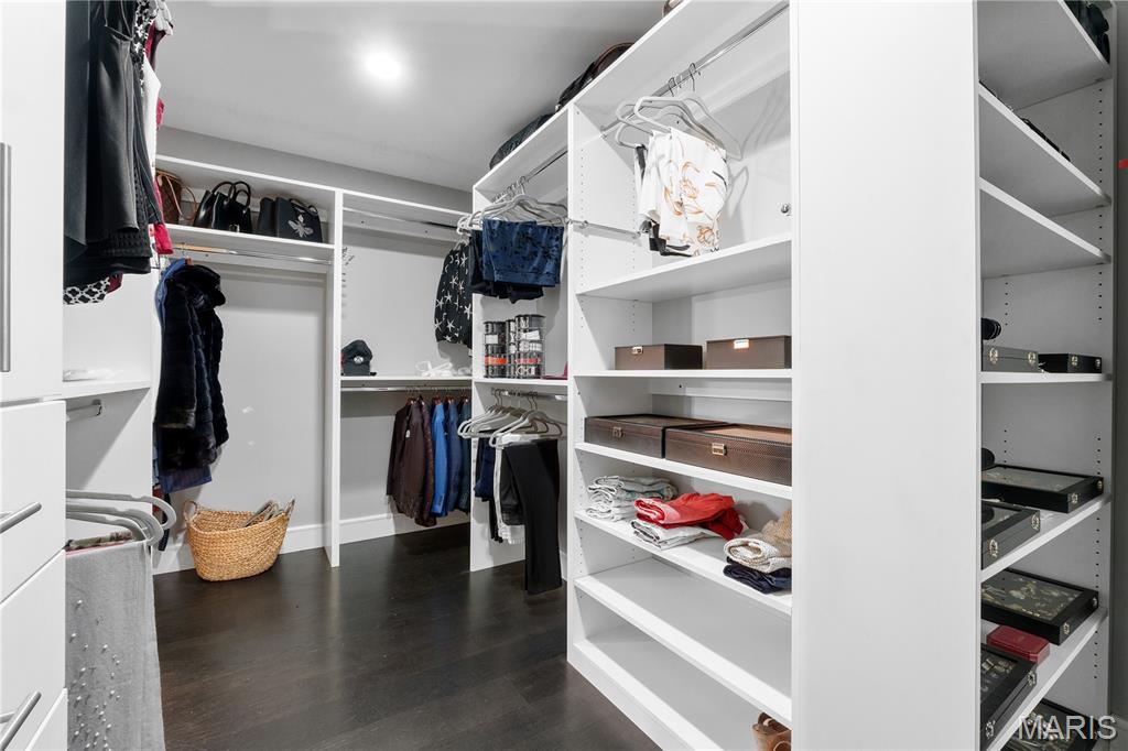 Nicholas - Residential