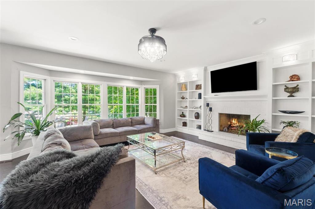 Nicholas - Residential