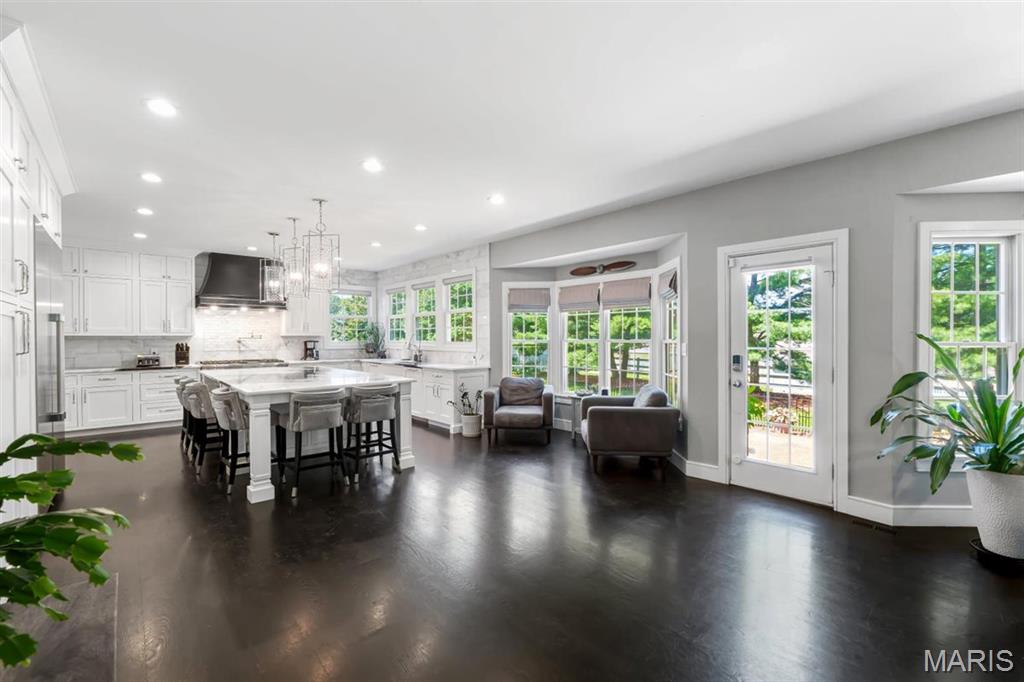 Nicholas - Residential