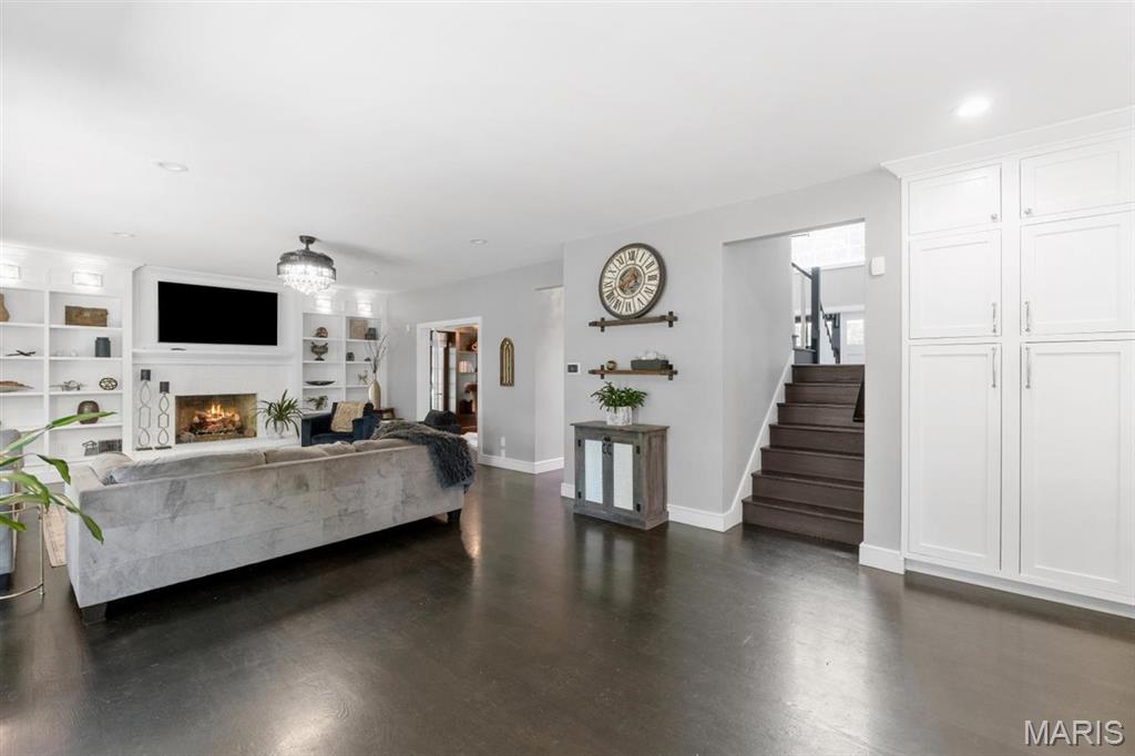 Nicholas - Residential