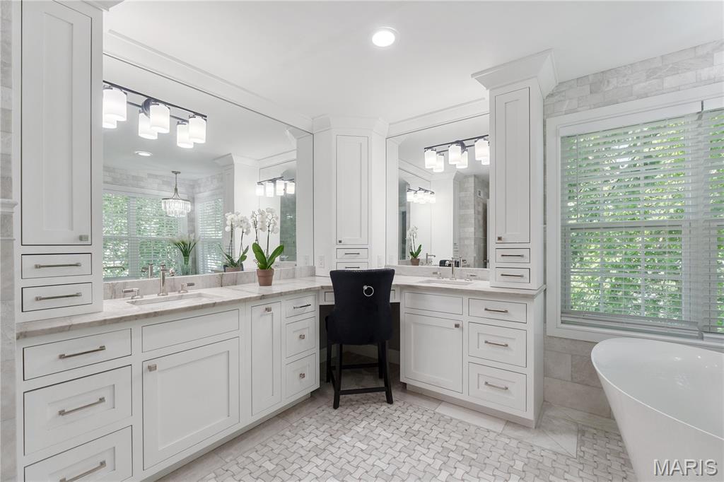 Nicholas - Residential