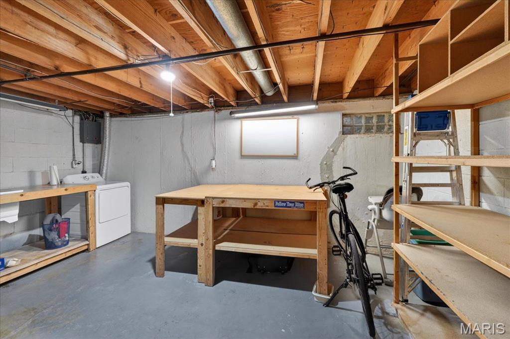 Colony Woods Condo - Residential