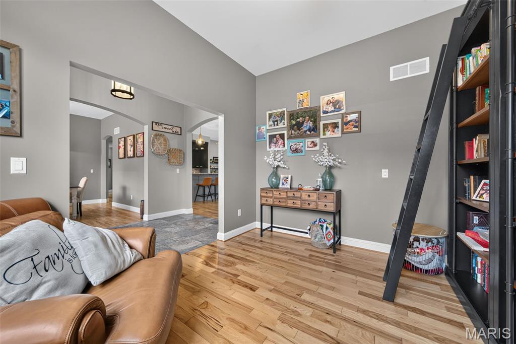11 Little Lake Court