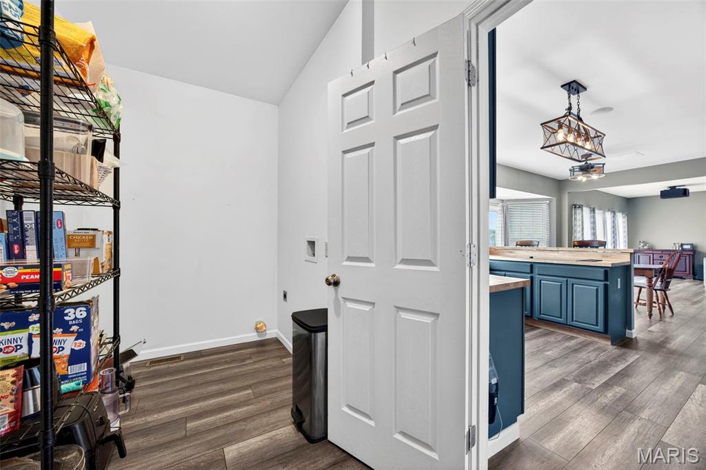 Edenshire Village At Bainbridge - Residential