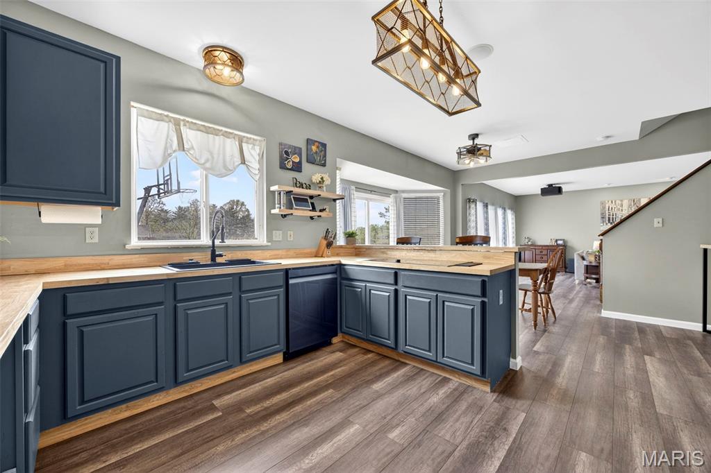 Edenshire Village At Bainbridge - Residential