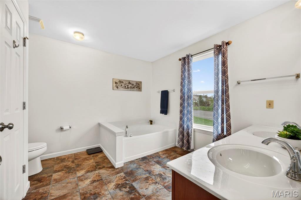 Edenshire Village At Bainbridge - Residential