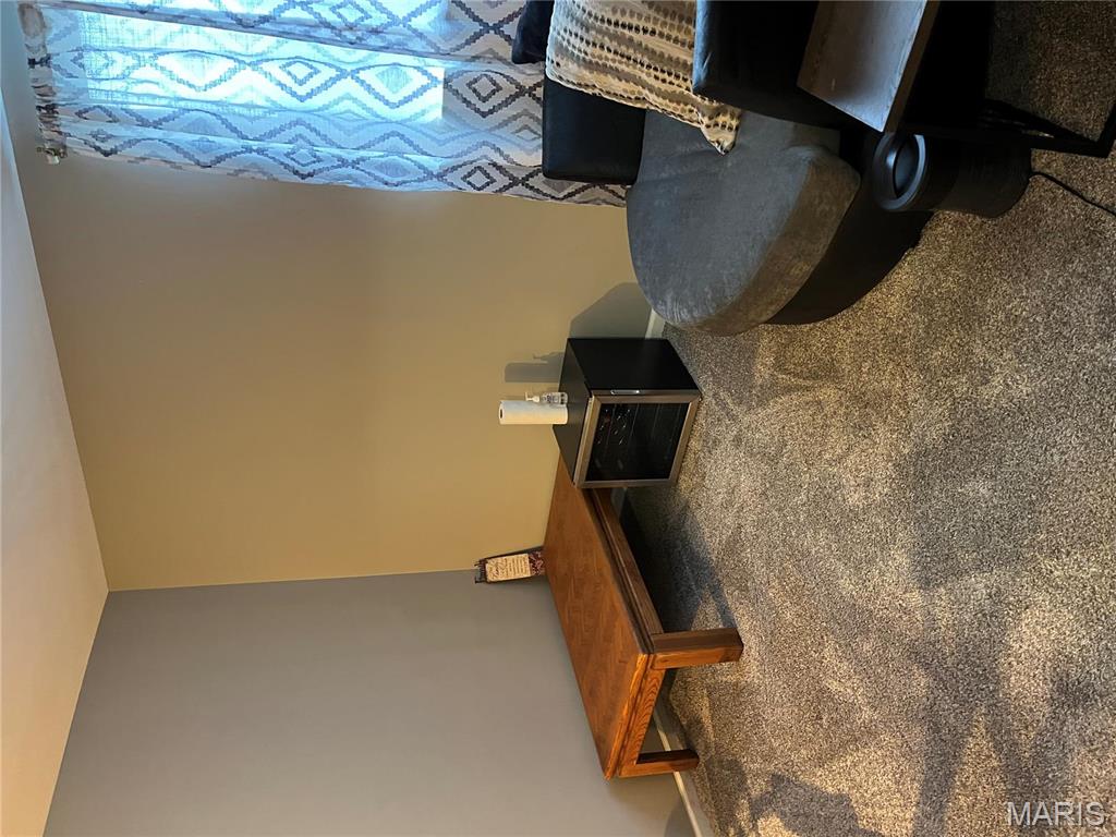 Florissant, Missouri 63033, United States, 4 Bedrooms Bedrooms, ,3 BathroomsBathrooms,Residential,Pending,128959