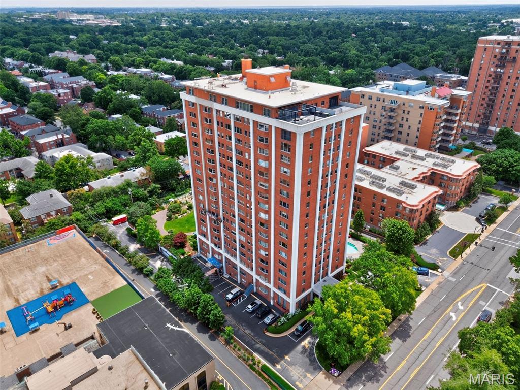 710 S Hanley Road 10A