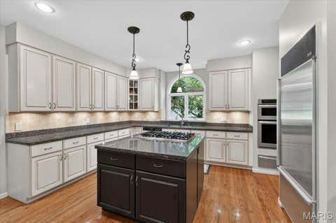 Tiny photo for 1059 Greystone Manor Parkway, Chesterfield, MO 63005 (MLS # 26039588)
