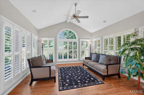 Tiny photo for 1059 Greystone Manor Parkway, Chesterfield, MO 63005 (MLS # 26039588)