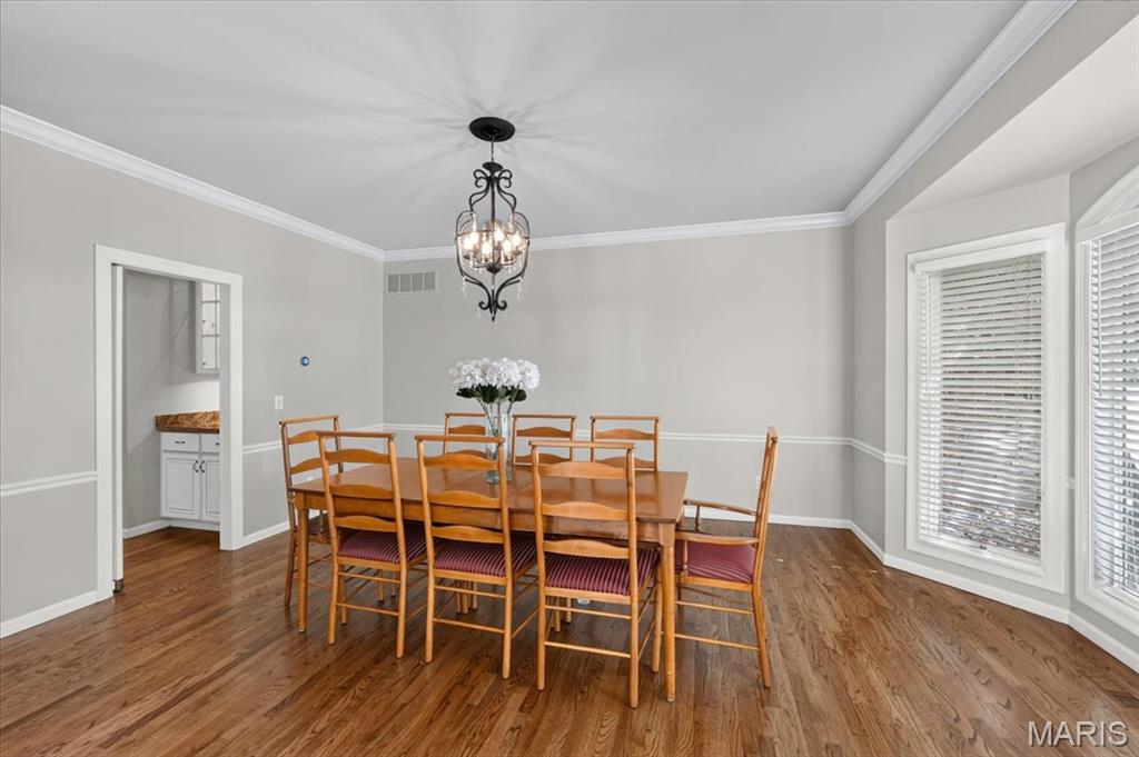 1059 Greystone Manor Parkway