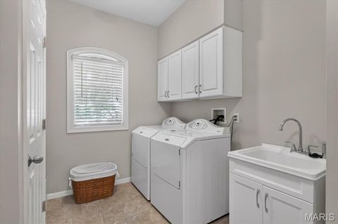 Tiny photo for 1059 Greystone Manor Parkway, Chesterfield, MO 63005 (MLS # 26039588)