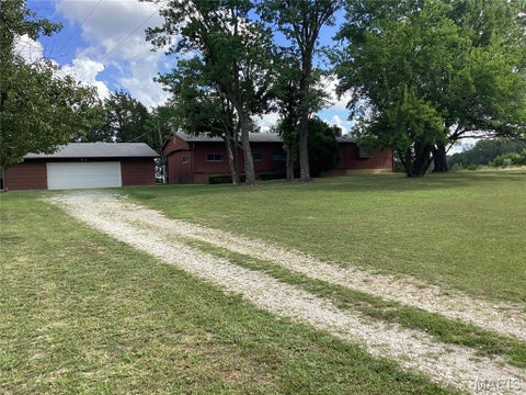 Photo of 1050 Luebbering Road, Luebbering, MO 63061 (MLS # 26046410)