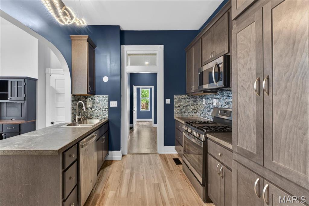 Russell Estate Add - Residential
