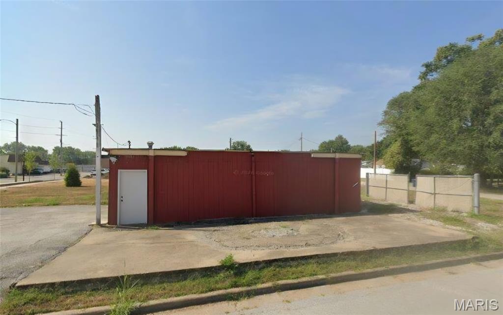 Photo of 1827 N 2nd Street, St Charles, MO 63301 (MLS # 26042188)