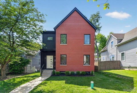 Photo of 1035 Blendon Place, Richmond Heights, MO 63117 (MLS # 26039609)