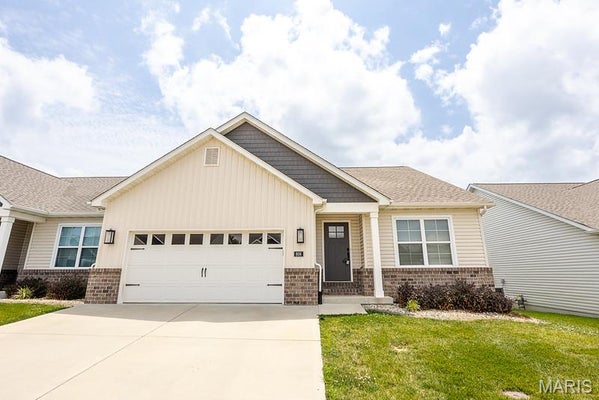 808 APPLEWOOD CREEK DR, FAIRVIEW HEIGHTS, IL 62208 - Image 58fecaa03f74fc5ae4e2e92206da2d7e/145108227