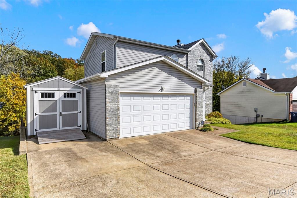 3914 Country Club Drive