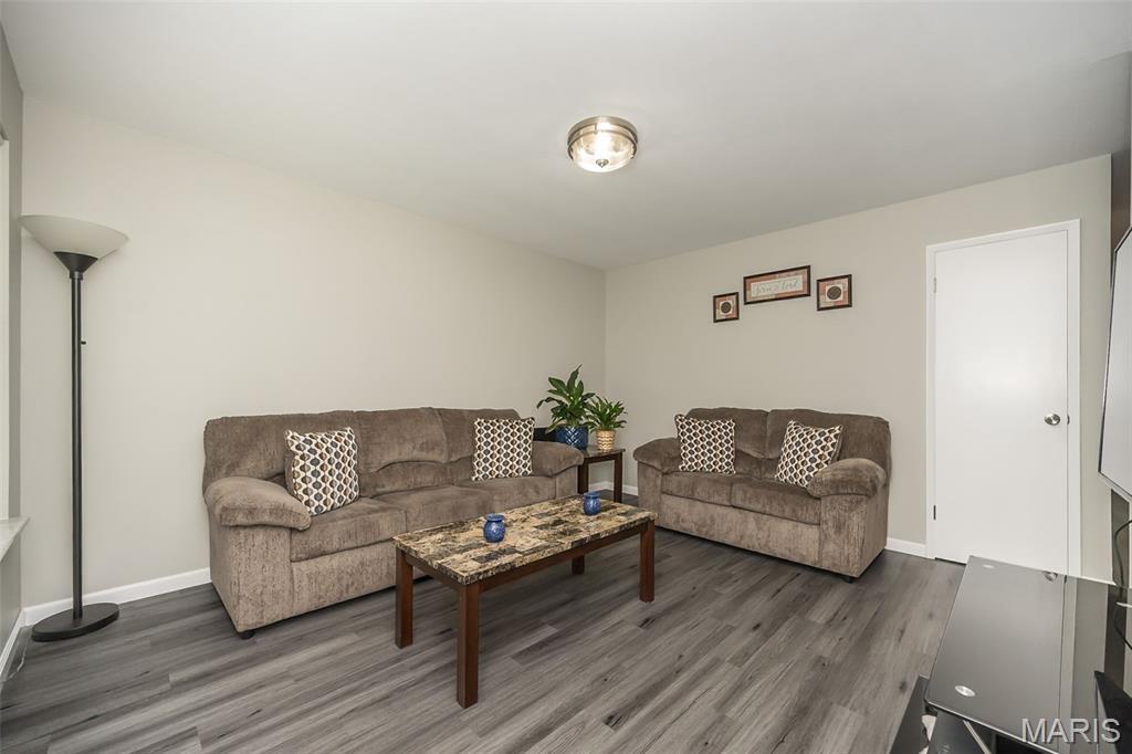 121 Foxtree Drive