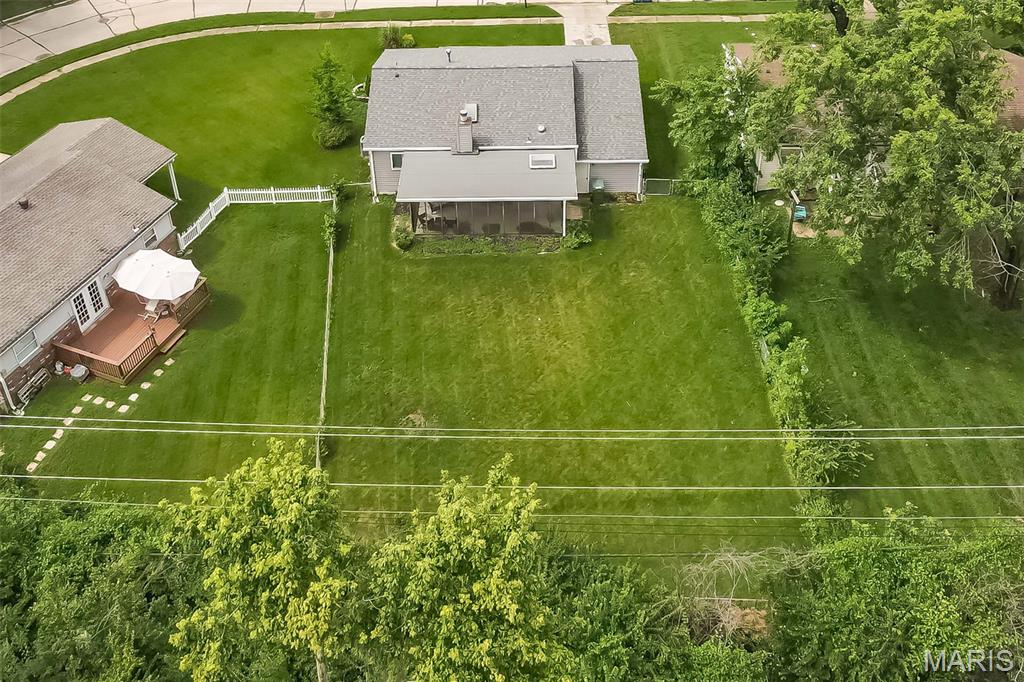 121 Foxtree Drive