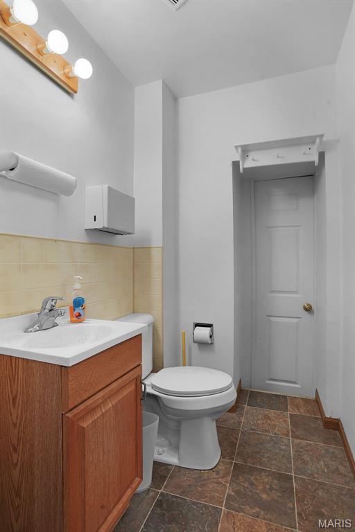 Forder Blk 2 Lts 3 Thru 5 & Lt Pts 1 & - Commercial Sale