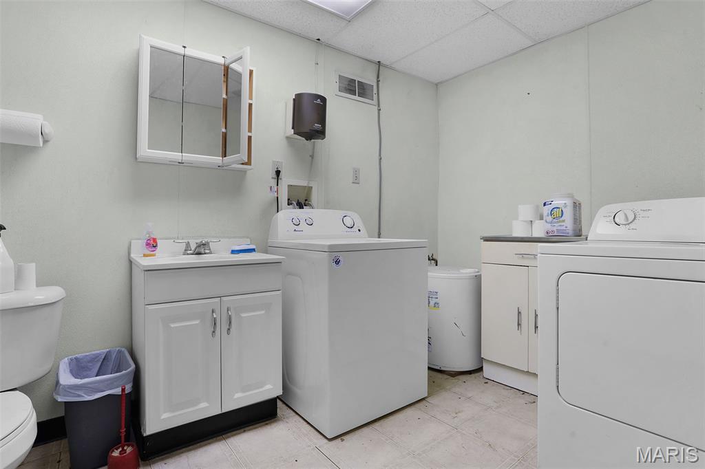 Forder Blk 2 Lts 3 Thru 5 & Lt Pts 1 & - Commercial Sale