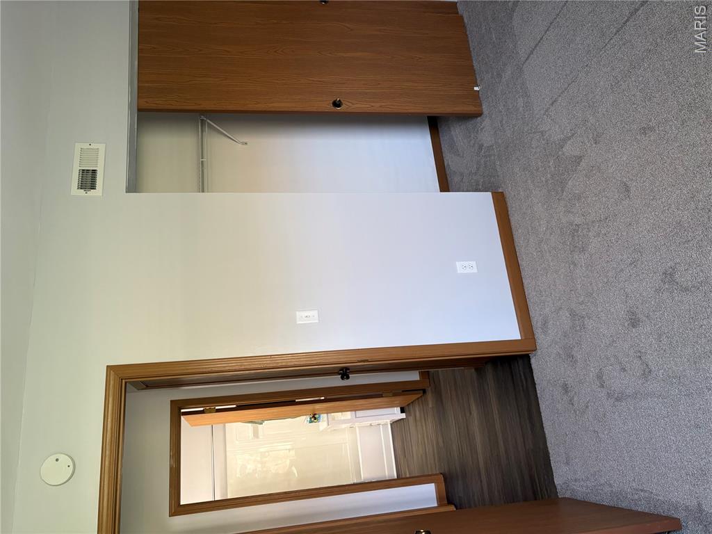 Villa Du Pre - Residential