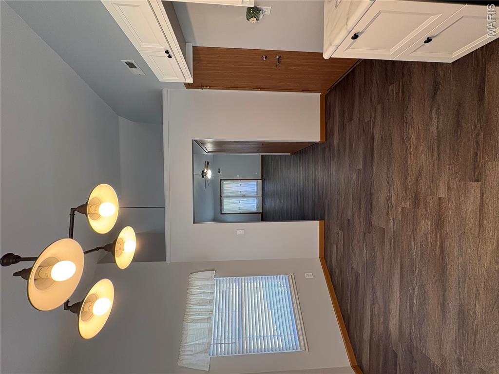 Villa Du Pre - Residential