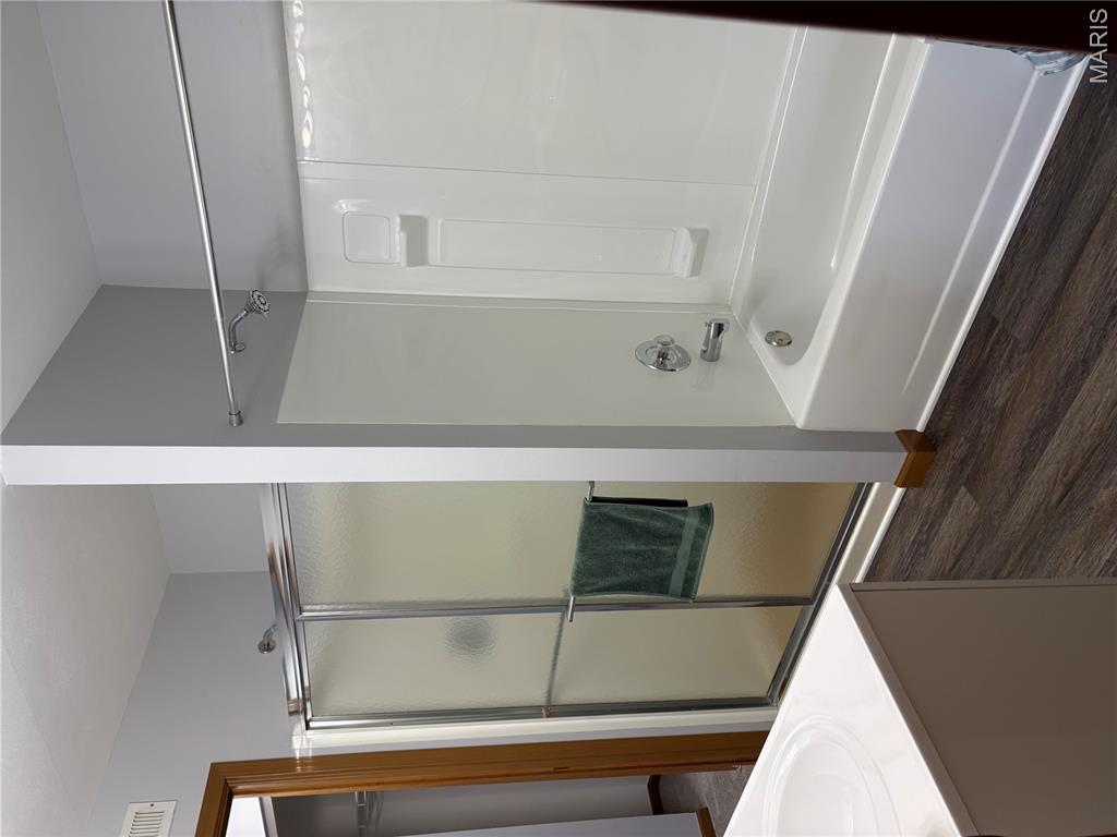 Villa Du Pre - Residential