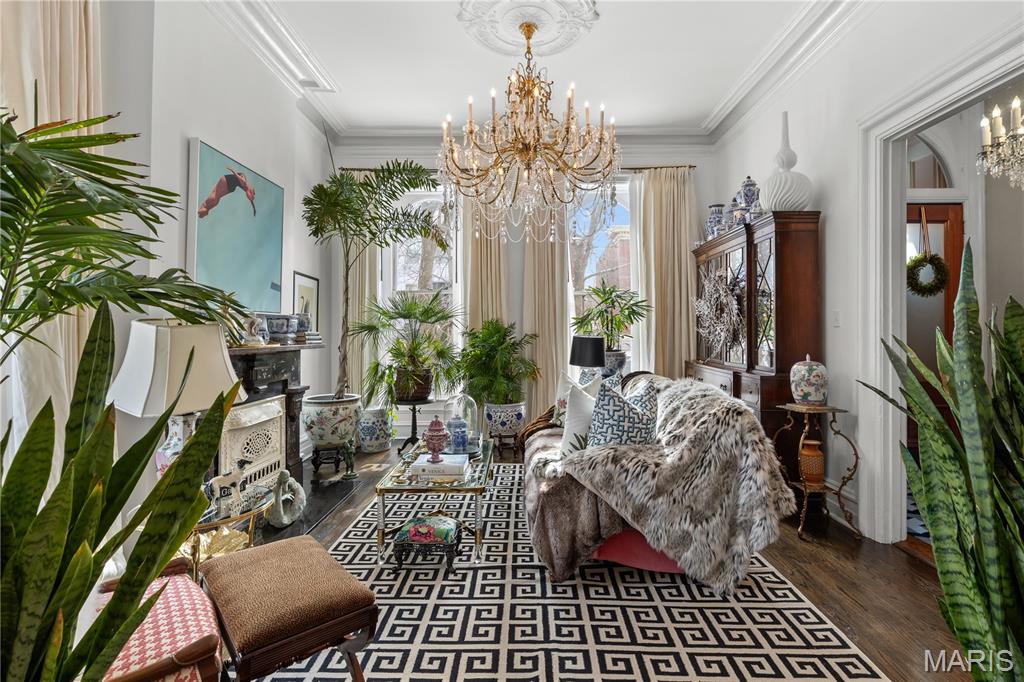 Lafayette Square - Residential