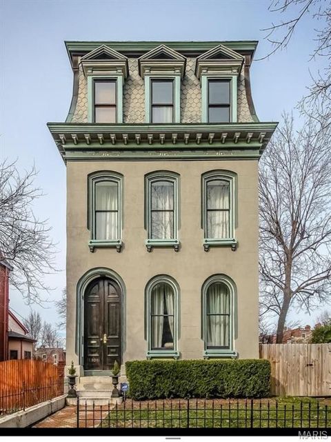 Photo of 1901 Hickory Street, St Louis, MO 63104 (MLS # 26004110)
