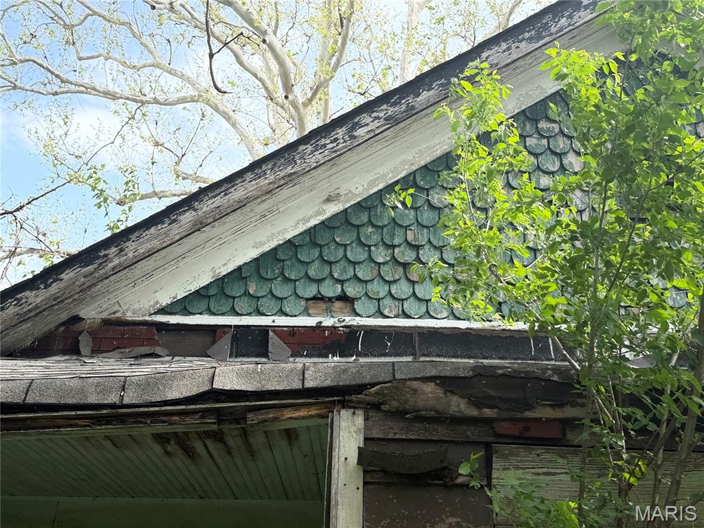 West Walnut Manor - Residential