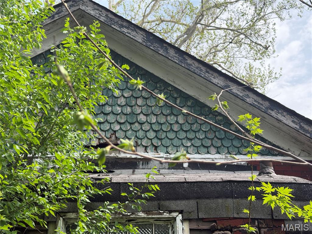 West Walnut Manor - Residential