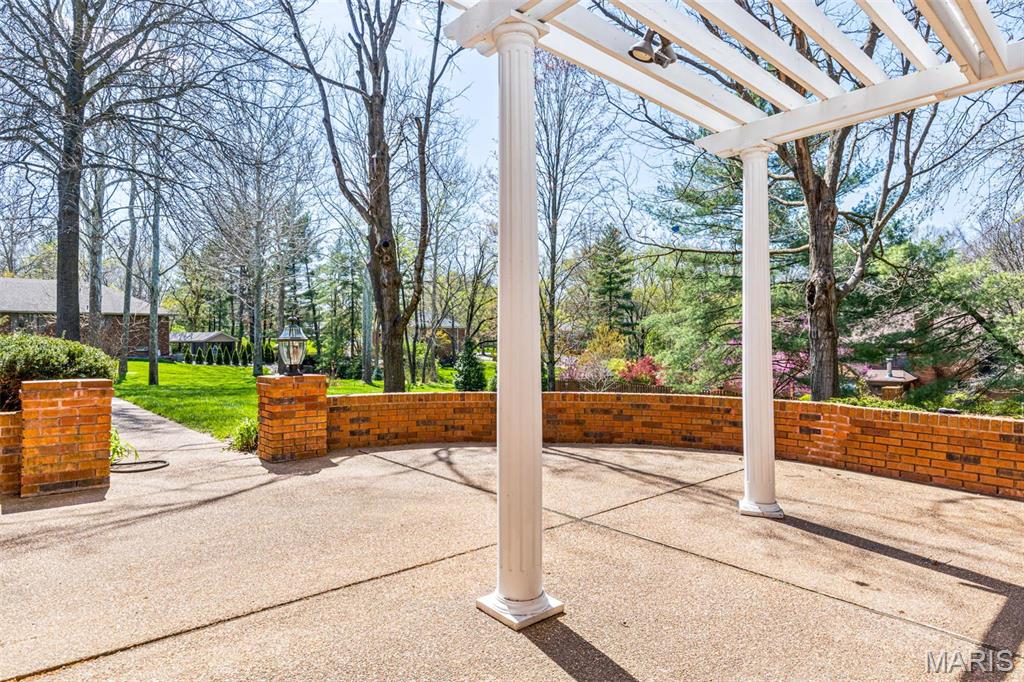 Ladue Aire Estate - Residential