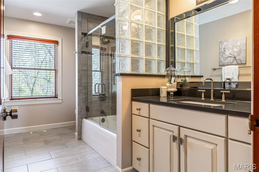 Ladue Aire Estate - Residential