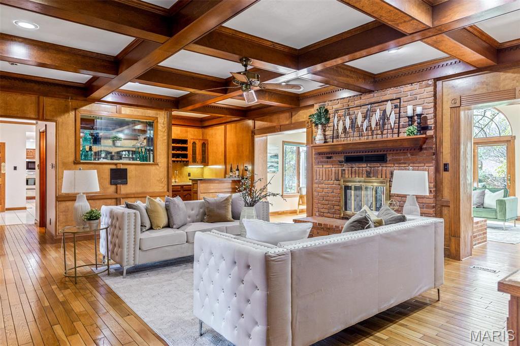 Ladue Aire Estate - Residential