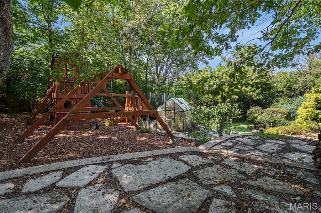 Deerpath Acres - Residential