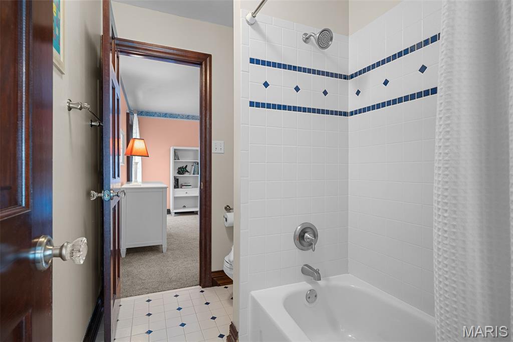 Deerpath Acres - Residential