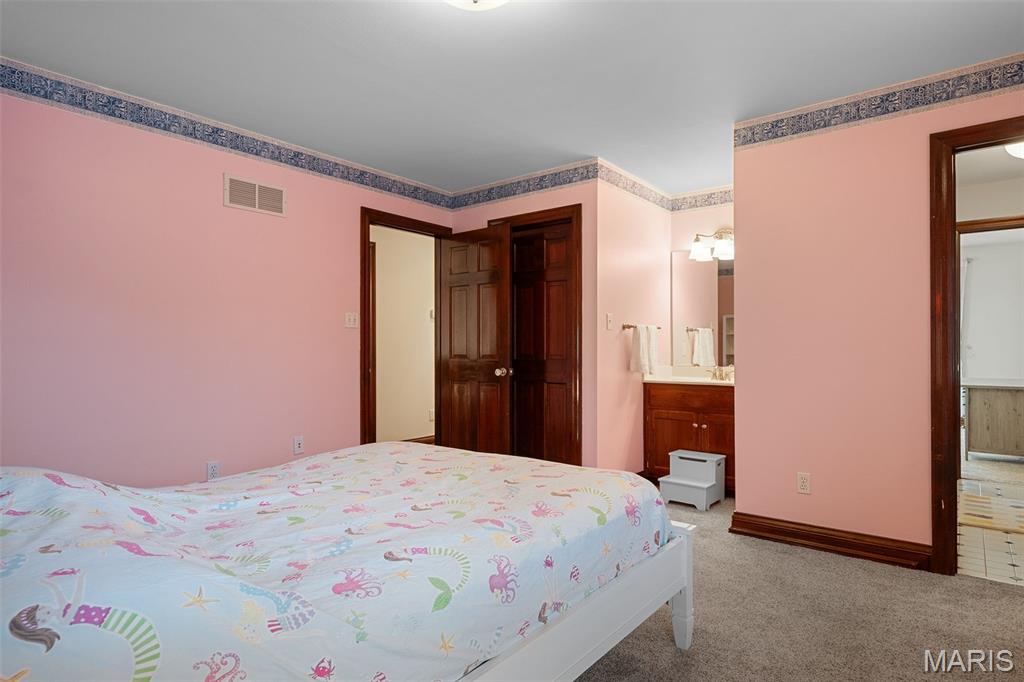 Deerpath Acres - Residential