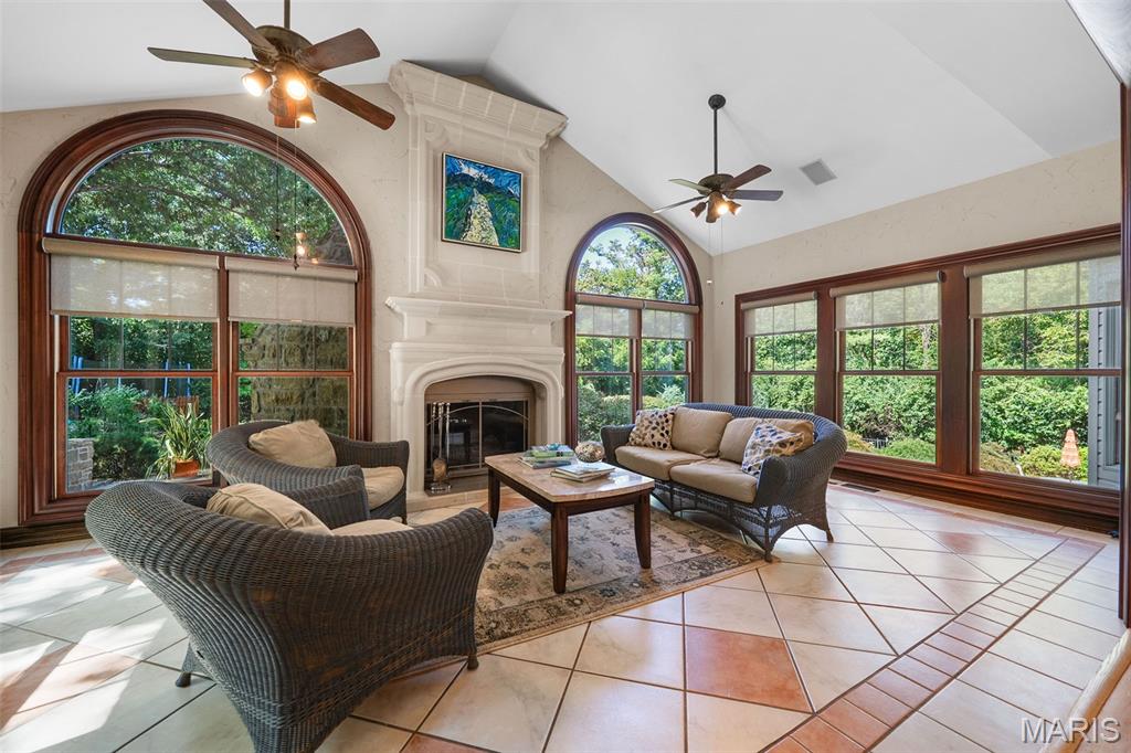 Deerpath Acres - Residential