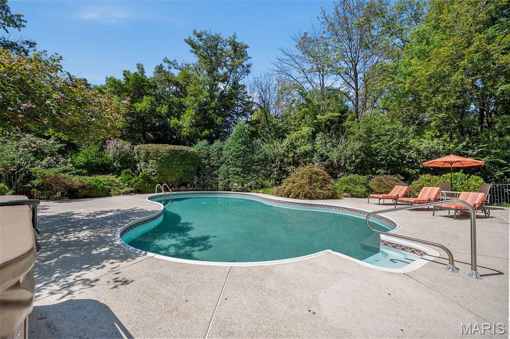 Deerpath Acres - Residential