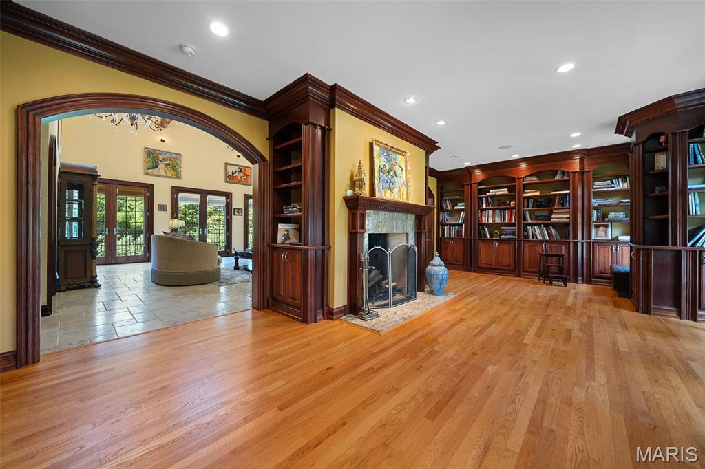 Deerpath Acres - Residential