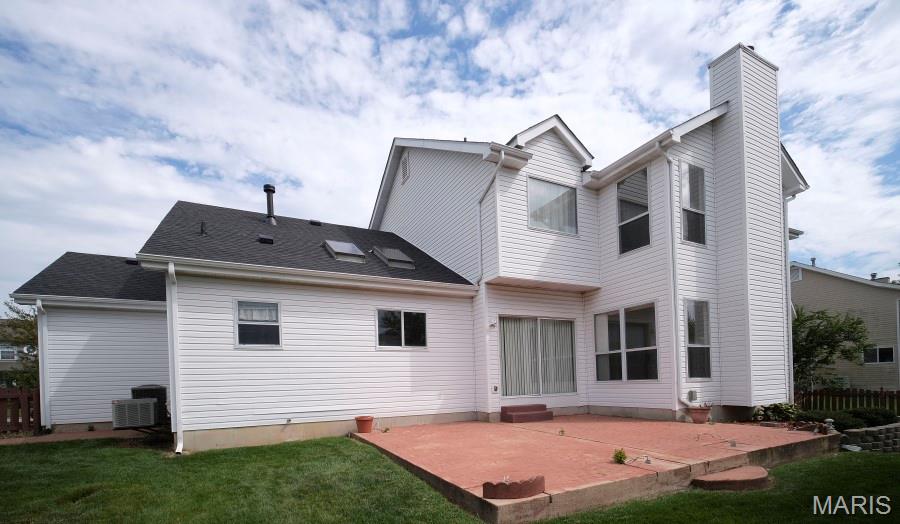 Twin Chimneys Ph3 Village F Little Oak - Residential