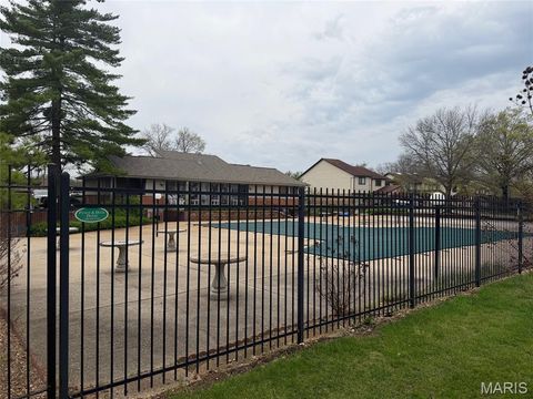 Tiny photo for 1209 Lofty Point Drive #A, Ballwin, MO 63021 (MLS # 26019346)
